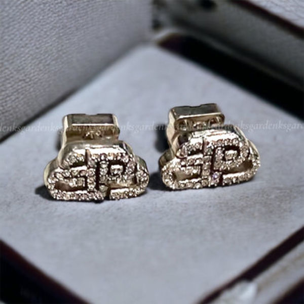 すぐ届く!BALENCIAGA BB XS STUD ピアス きらきらラインストーン