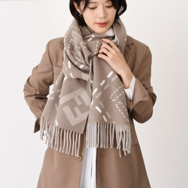 【国内即発】FENDI フェンディ マフラー