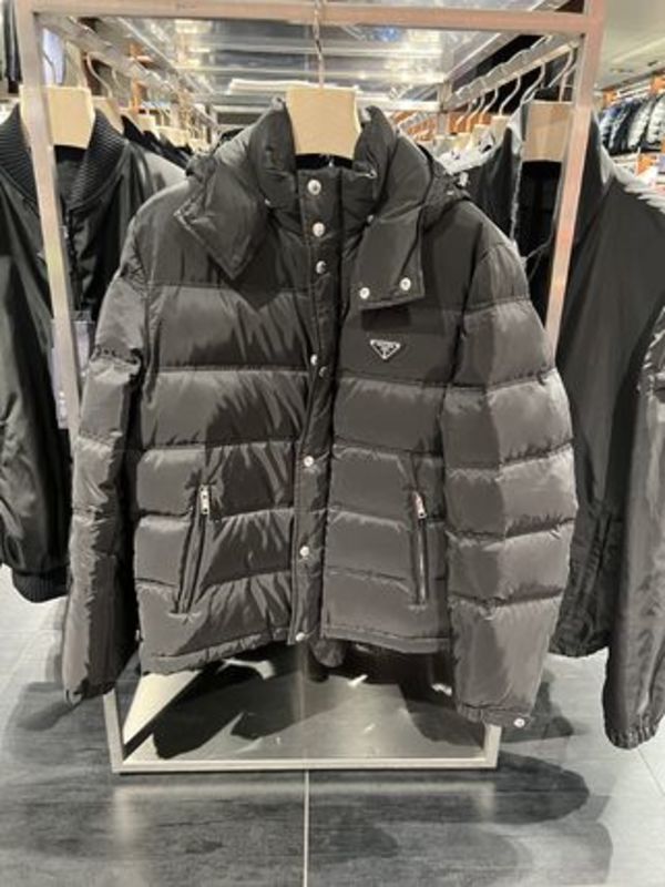 PRADA (SGH070) 選べるお色 三角ロゴ付きダウンコート