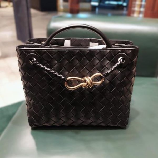 送料関税込★BOTTEGA VENETA★アンディアモ トートバッグ★BLACK