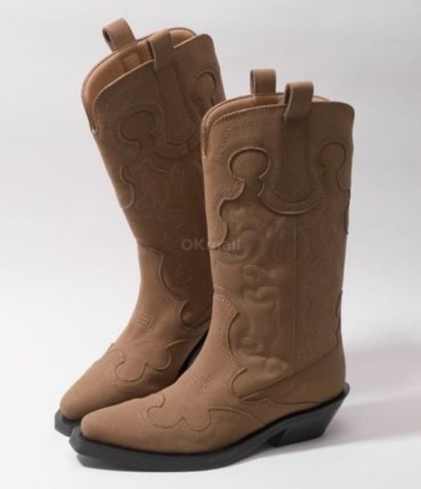 GANNI|BOOTS (BRWON SUEDE MID SHAFT EMBROIDERED WESTERN