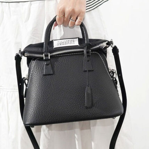 国内発送 メゾンマルジェラ 5AC MINIバッグ S56WG0082 P4455