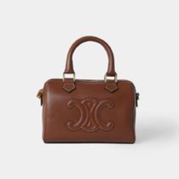 ほどよいサイズ感♡ CELINEスモール ボストン トリオンフ