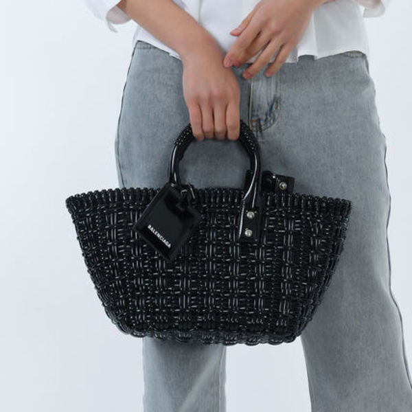 【新品・国内即発】BALENCIAGA 671342 2IE2Y 1000 Bistro XS