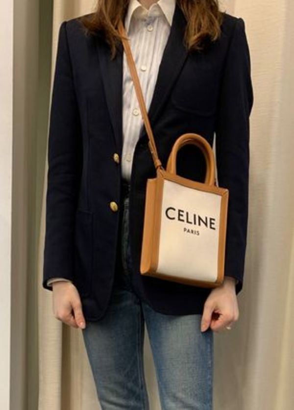 【CELINE直営】セール!ヴァーティカルカバ 早い者勝ち!