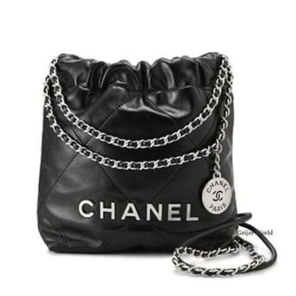 CHANEL シャネル 22 ミニ シルバーハンドバック ブラック 国内発