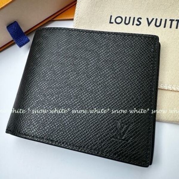 明日着 人気のクリアポケット付♪ レザー製 折財布 ルイヴィトン