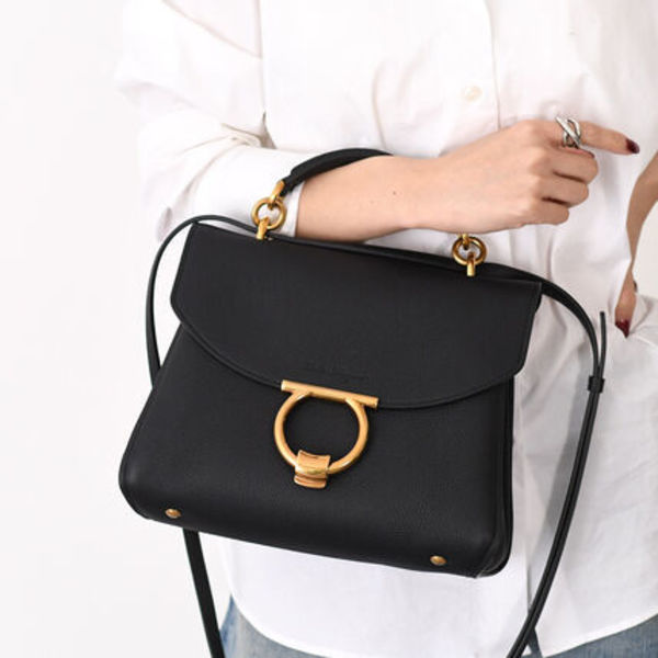 【国内即発】FERRAGAMO ガンチーニ トップハンドル