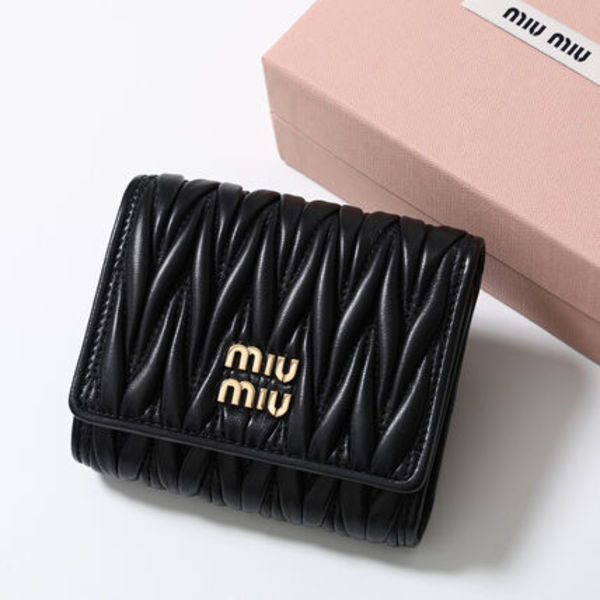 MIUMIU 三つ折り財布 MATELASSE マテラッセ 5MH033 2FPP