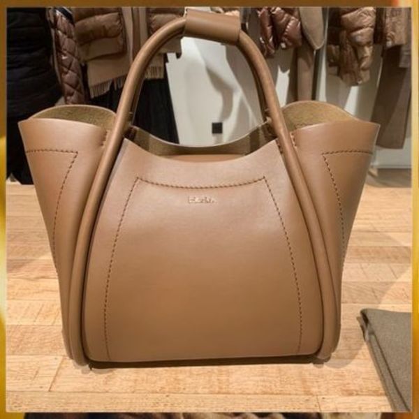 Max Mara お洒落 ハンドバッグ 上品 スムースレザー ロゴ MARIN