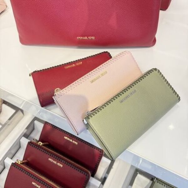 Michael Kors★Jet Set Travel Large Quarter-Zip Wallet 長財布