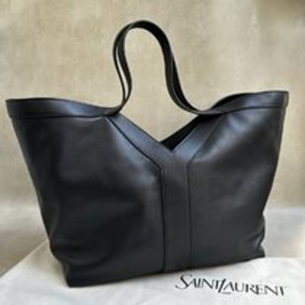 SAINT LAURENT  Y レザー トートバッグ