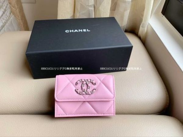 (シャネル)CHANEL19三つ折りミニ財布☆☆AP1789☆