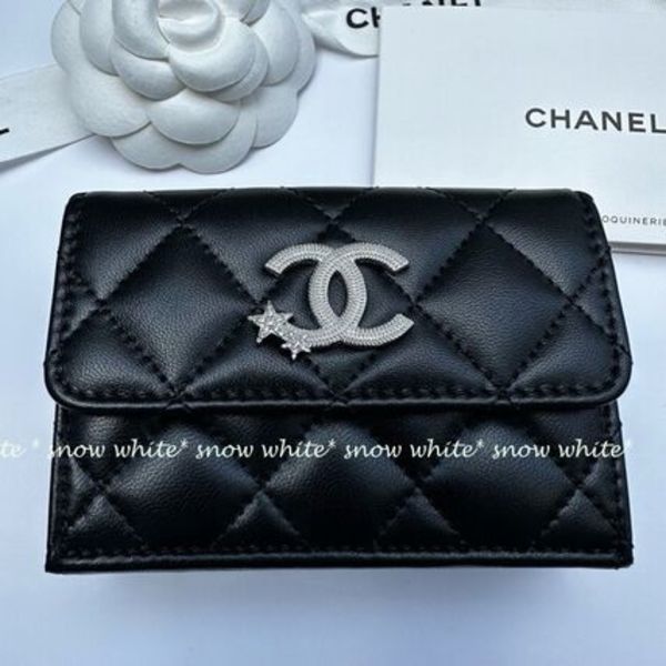 明日着 限定 キラキラCCマーク ナノウォレット ミニ財布 CHANEL