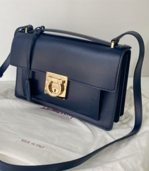 Salvatore Ferragamo  サルヴァトーレフェラガモ Aileen O Bag