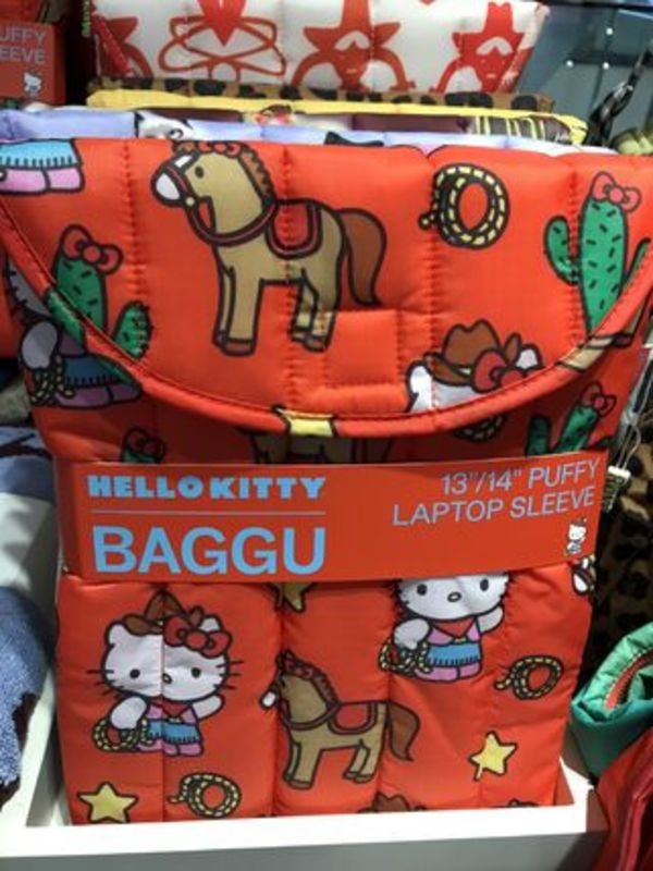 BAGGU×スマイル  キティ iPadケース パソコンケース