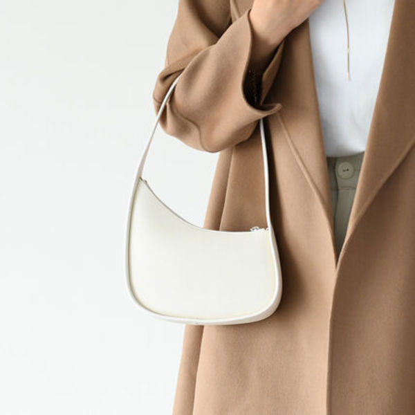 【国内即発】THE ROW Half Moon バッグ レザー