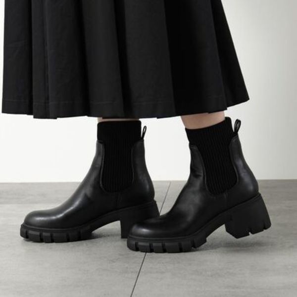STEVE MADDEN サイドゴアブーツ HUTCH