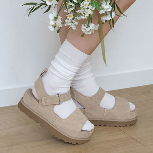 【SALE】【UGG】Golden Star Hi Sandals 女性用 1167356