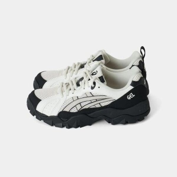 asics レディース スニーカー