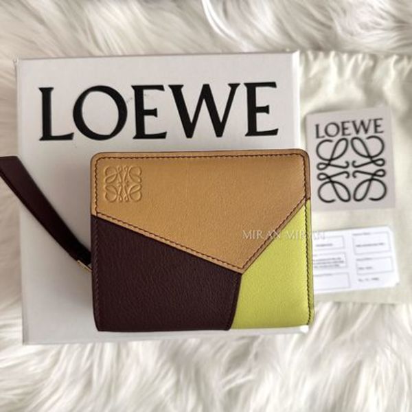 追跡付き発送★LOEWE★SALE パズル コンパクト ZIP WALLET