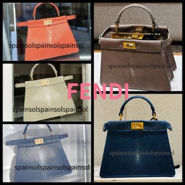 上品で大人気♪【FENDI】ピーカブー アイシーユー プチ