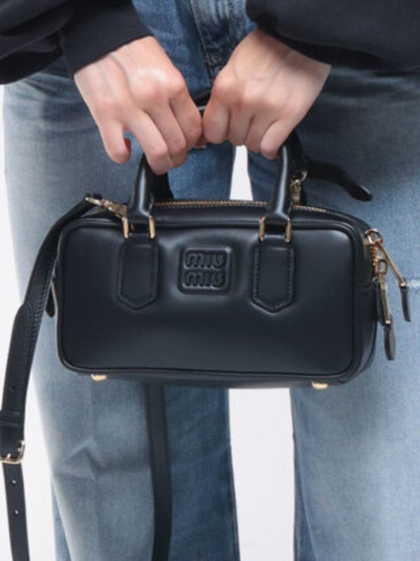 MIU MIU アルカディ レザー バッグ ロゴ