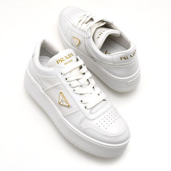 【国内即発】PRADA ダウンタウン ボールド レザー スニーカー