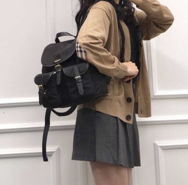 バーバリー ENFIELD ナイロン バックパック MEDIUM 81092451