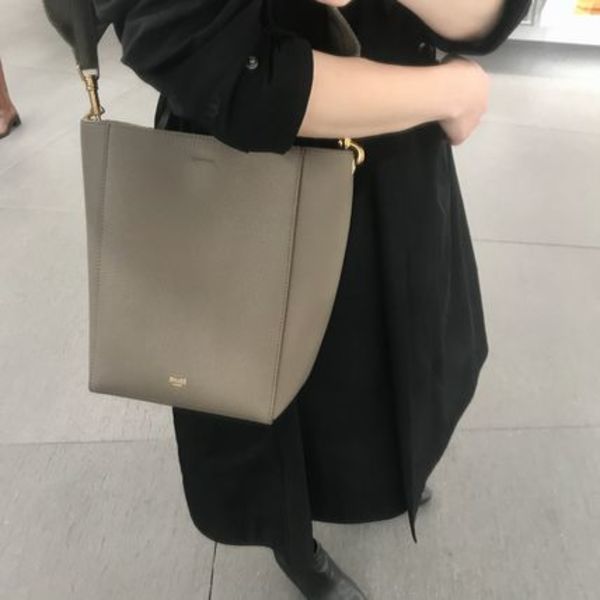 送料込【CELINE】お色味たくさん♪SANGLE SMALL BUCKET BAG