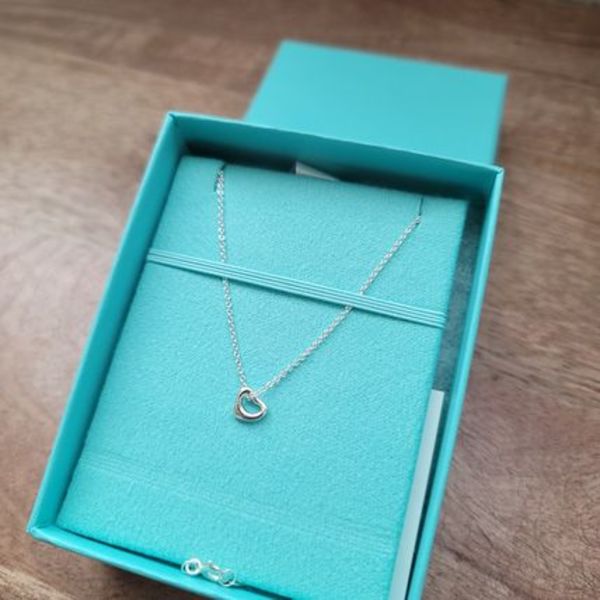 Tiffany☆シンプル 大人気 オープン ハート ペンダント  送料込!