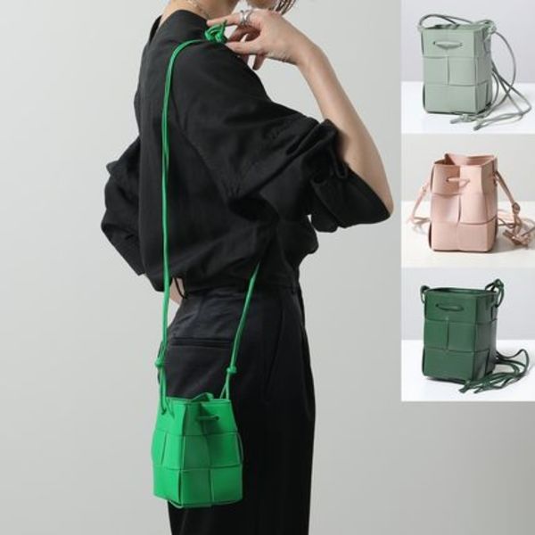 BOTTEGA VENETA バッグ CASSETTE カセット ミニ 680217 VCQC4