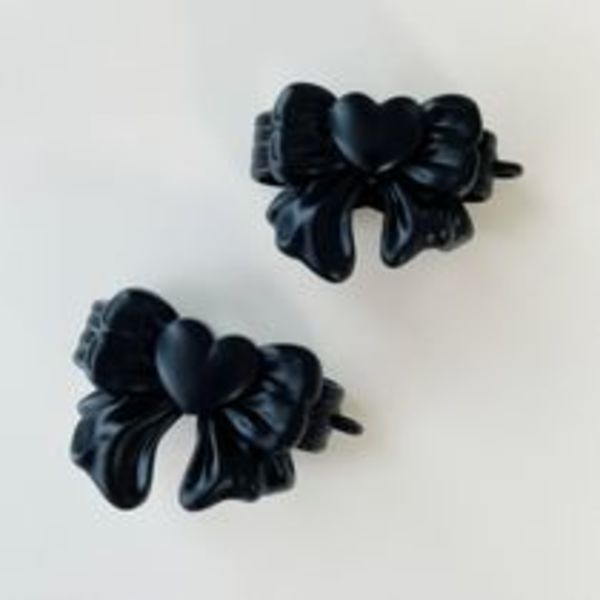 【ANDAASH】韓国人気雑貨★ Airpods BOW 01 BLACK