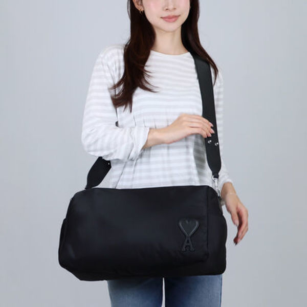 AMI PARIS ショルダーバッグ ULL706 AW0001