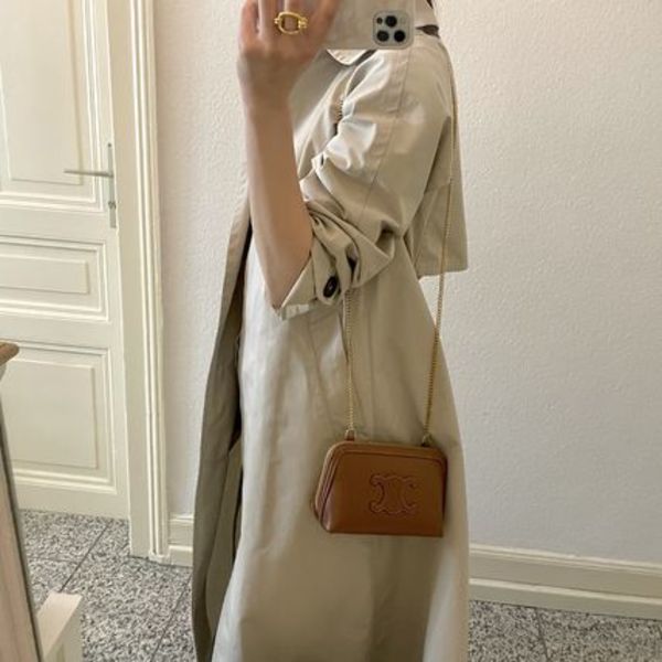 追跡付き発送【CELINE】チェーンクラッチ キュイル トリオンフ