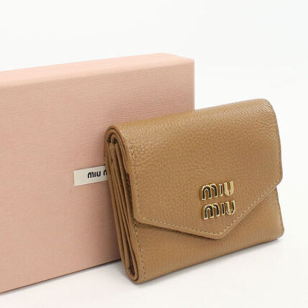 MIUMIU(OUTLET) 三つ折り財布 5MH043 2DT7 F030E【ランク:A】