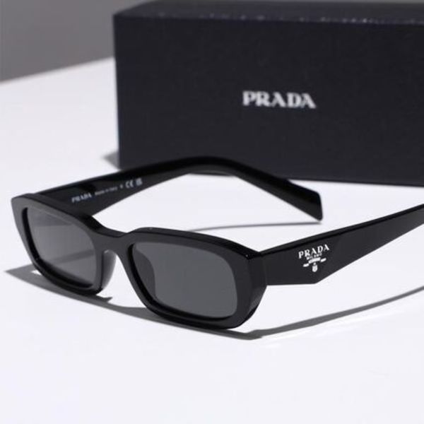 PRADA サングラス SPR B06 スクエア型