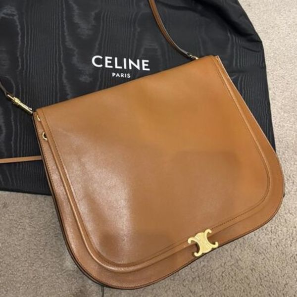 【CELINE】 ブザス ソフト トリオンフ サプル ショルダーバッグ