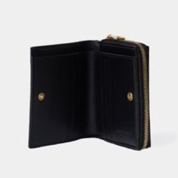 送料関税込★BOTTEGA VENETA★二つ折りファスナーウォレット☆