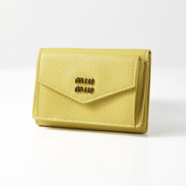 miumiu 三つ折り財布 ヴィッテロダイノレザー 5MH021 ADT7
