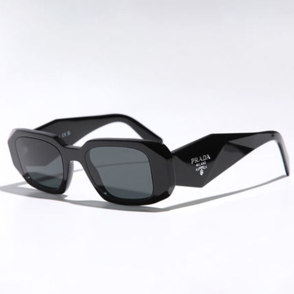 PRADA シンボルサングラス SPR 17W スクエア型