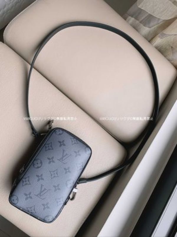 (ルイヴィトン)  M69534 ダブル・フォン ポーチ