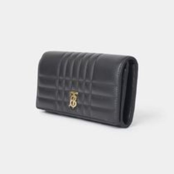 送料関税込★Burberry★レザー ローラ 長財布★BLACK