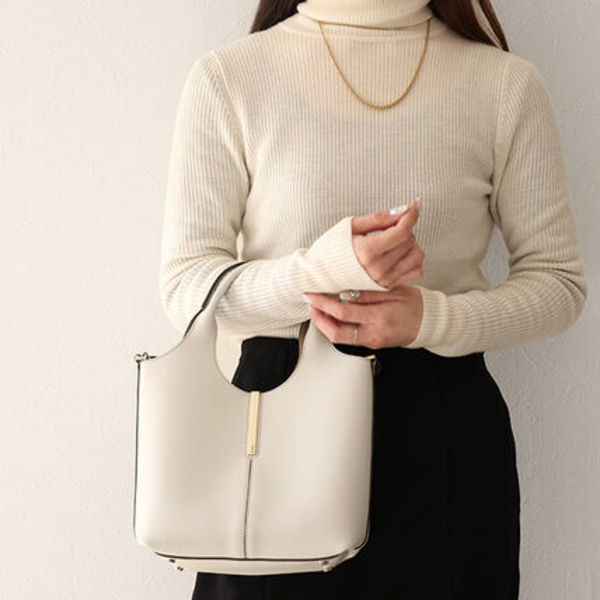 TOD'S ショルダーバッグ XBWEBRF0100UBL トートバッグ レザー