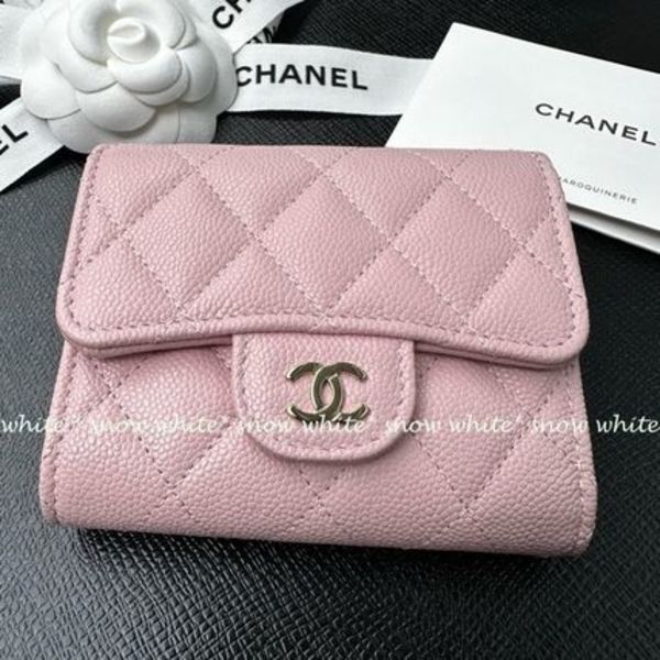 明日着 限定色♪ クラシックスモールウォレット 折財布 CHANEL