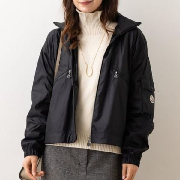 MONCLER ブルゾン 1A00046 597R1