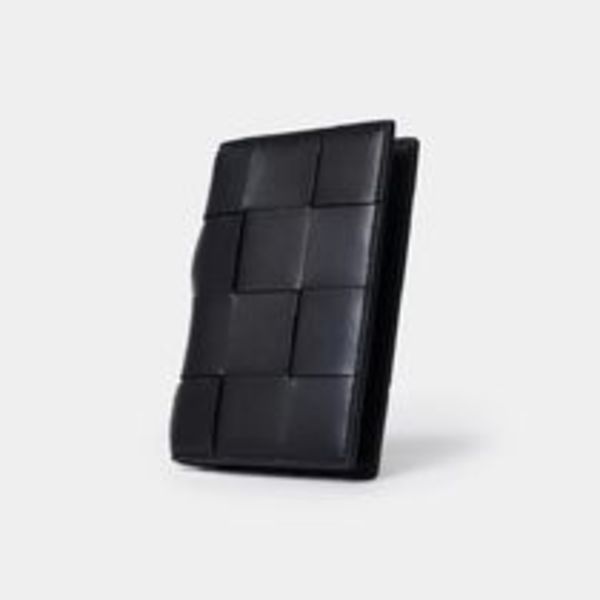 送料関税込★BOTTEGA VENETA★カセット パスポートケース★BLACK