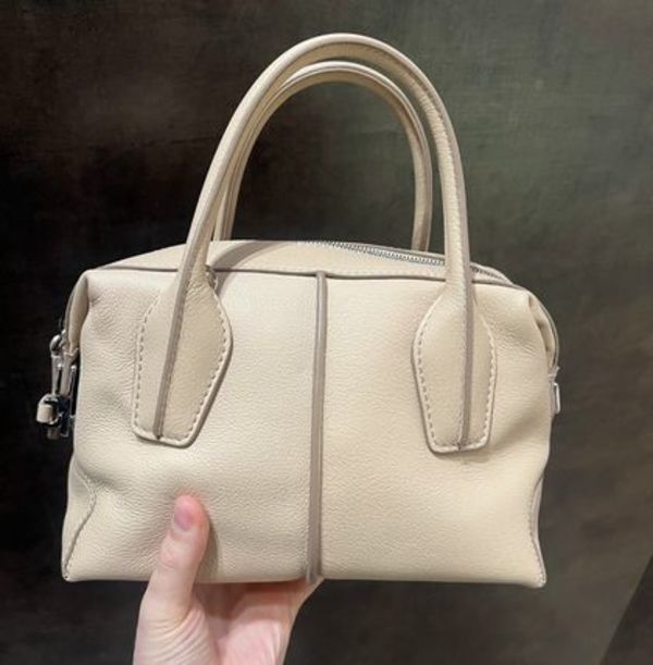 【TOD'S直営】セール価格!大人バッグ D-Styling ミニ クリーム