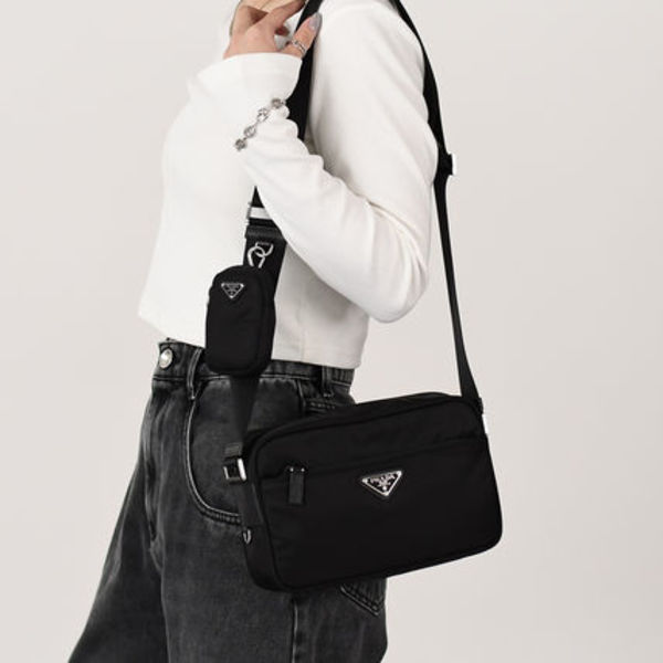【国内即発】PRADA Re-Nylon ロゴショルダーバッグ