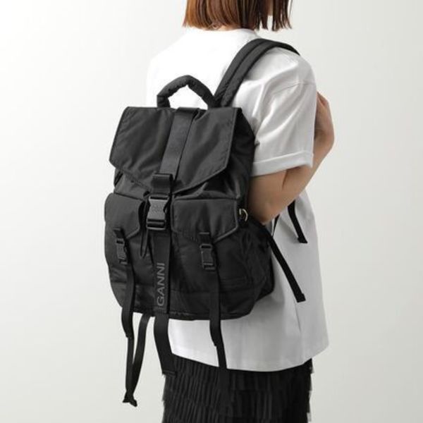 GANNI バックパック Recycled Tech Backpack A4755